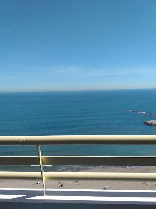 Seafront Apartment With Open-Air Heated Pool Фуенхірола Екстер'єр фото